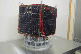 図１ 衛星分離装置を装備したプロイテレス衛星１号機