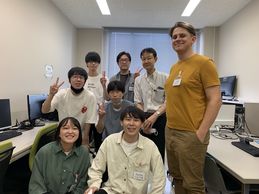 the members of Prof. Atsuo Ozaki’s laboratory