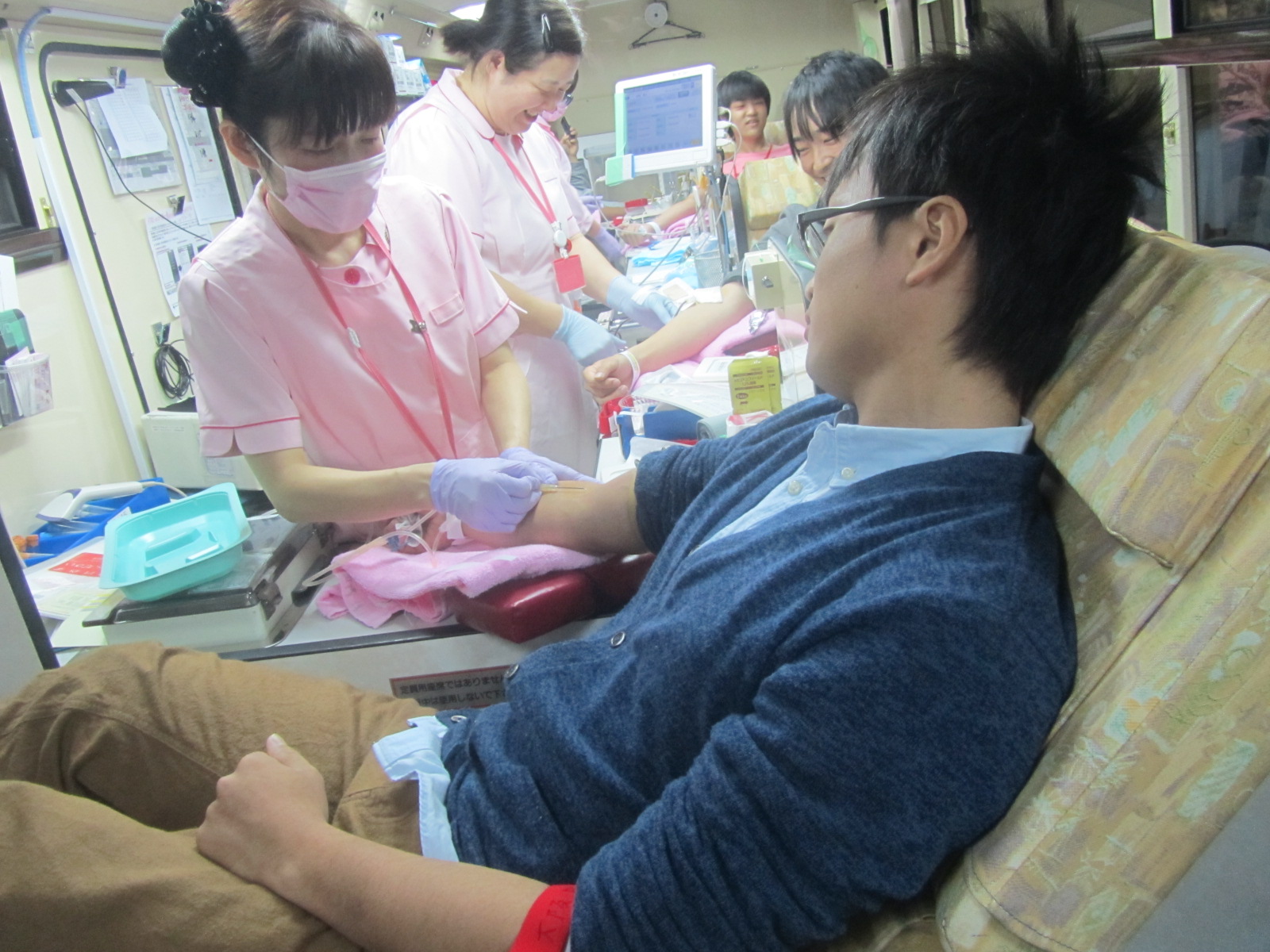大宮キャンパスで学内献血を実施しました。