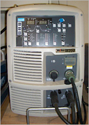 CO２アーク溶接機