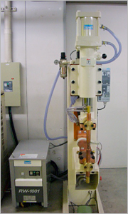 スポット溶接機