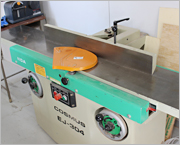 手押しかんな盤